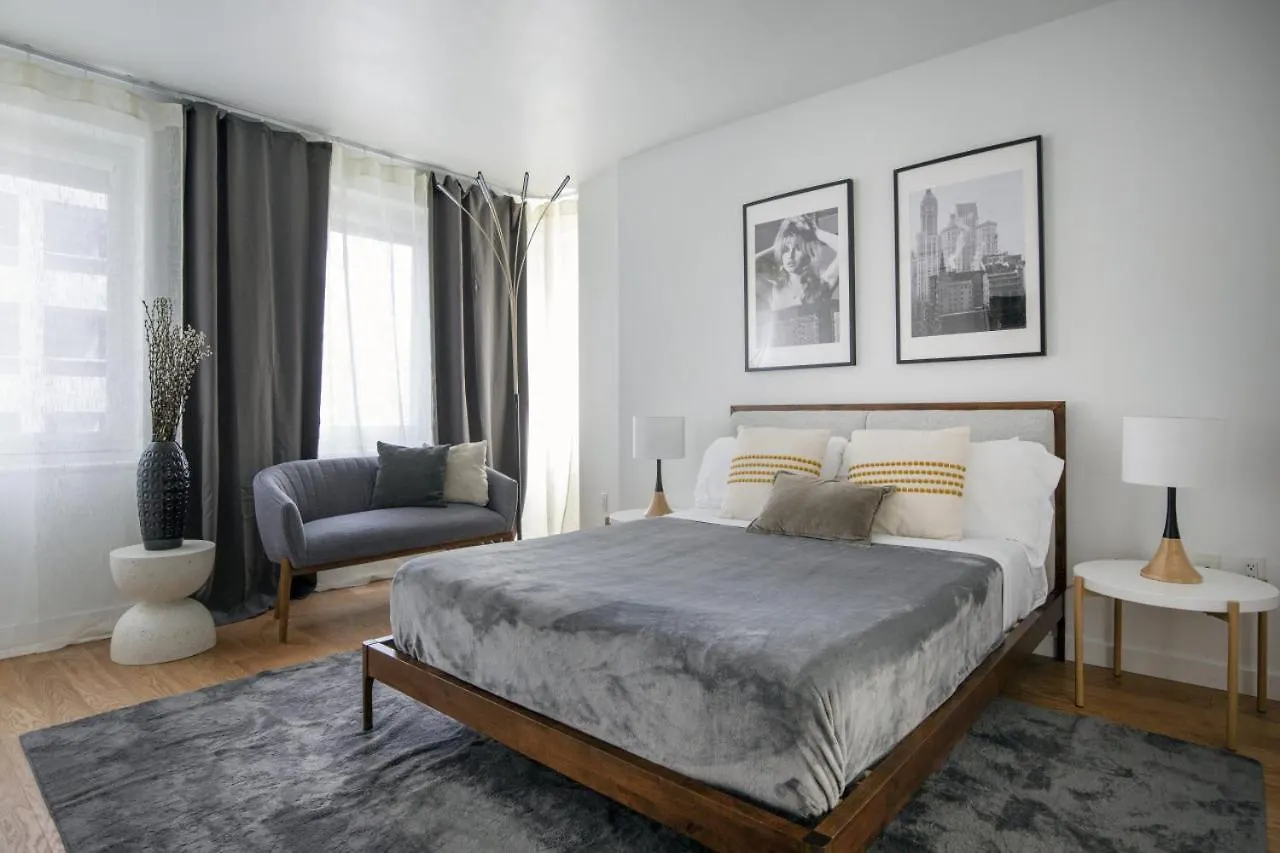 Beautiful 2Bd Apartment Near Times Square نيو يورك